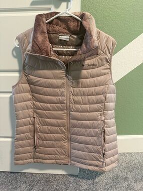 Columbia Women's Taupe Quilted Packable Vest with Plush Collar